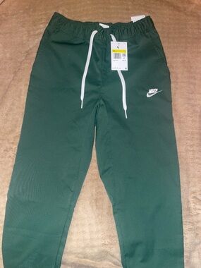 Nike Kids Dark Green Jogger Sweatpants with White Drawcord